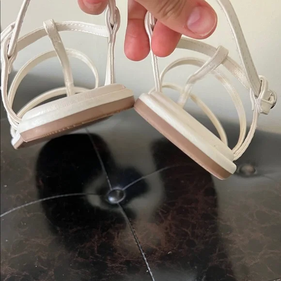 NWOT Sandals - Picture 3 of 6